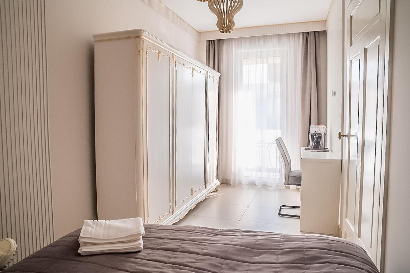 Glori Gold Apartaments บายามาเร ภายนอก รูปภาพ